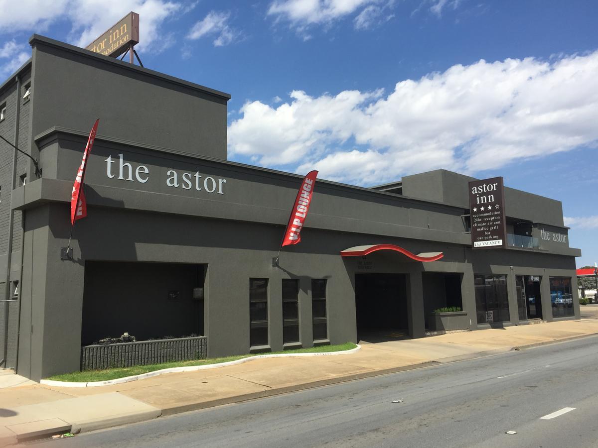 וואגה וואגה Astor Inn מראה חיצוני תמונה